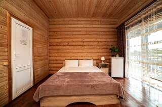 Гостиница Солнышко Геленджик Семейный номер Делюкс-13