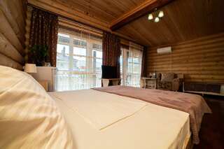 Гостиница Солнышко Геленджик Семейный номер Делюкс-3