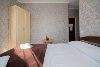 Гостиница Солнышко Геленджик Бюджетный двухместный номер с 1 кроватью-10