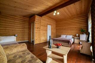 Гостиница Солнышко Геленджик Семейный номер Делюкс-9